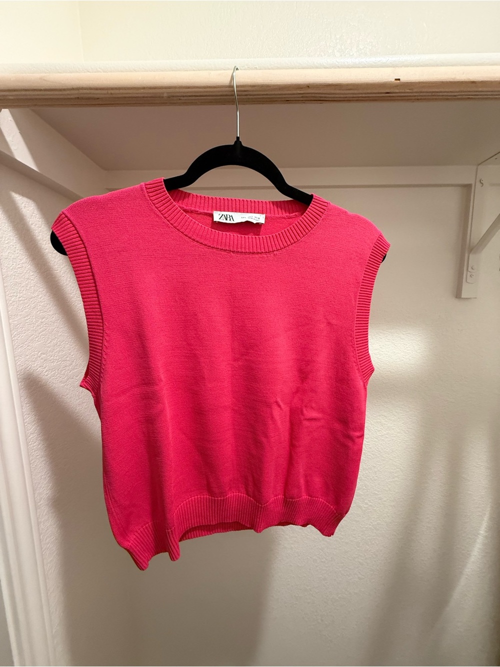 Zara vibrant pink knit top size L